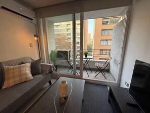 TV - HOM I WiFi | AA (Frio y caliente), Movistar Arena (Santiago)