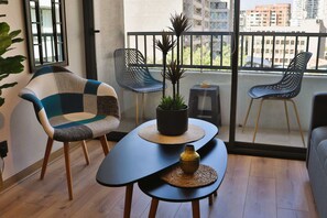 Interior - HOM I 1D1B, WiFi, AA Inverter, Lavandería, Metro (Santiago)