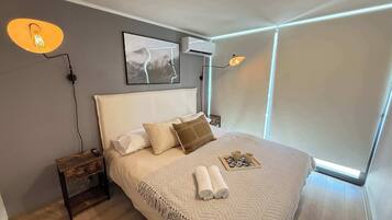 1 habitación, tabla de planchar con plancha, wifi y ropa de cama