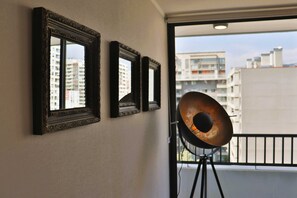 Interior - HOM | 2D2B, AA, WiFi, Lavandería, Conectividad (Santiago)