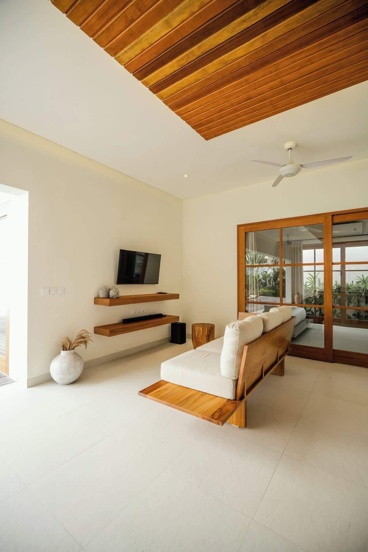 テレビ、書斎 / ワークスペース