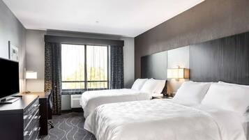 1 Schlafzimmer, Schreibtisch, BĂŒgeleisen/BĂŒgelbrett, WLAN