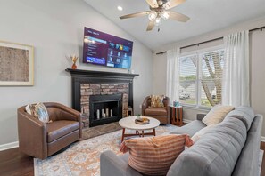 TV - 13 Huntcliff Dr Cartersville (Cartersville)