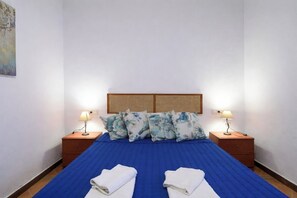 2 bedrooms, iron/ironing board, WiFi, bed sheets - Chalet Amanecer    . (Conil de la frontera)