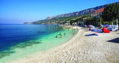 Beautiful home in Podstrana