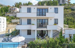 Exterior - Amazing home in Podstrana (Podstrana)