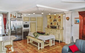 Interior - Stunning home in Boulbon (Boulbon)