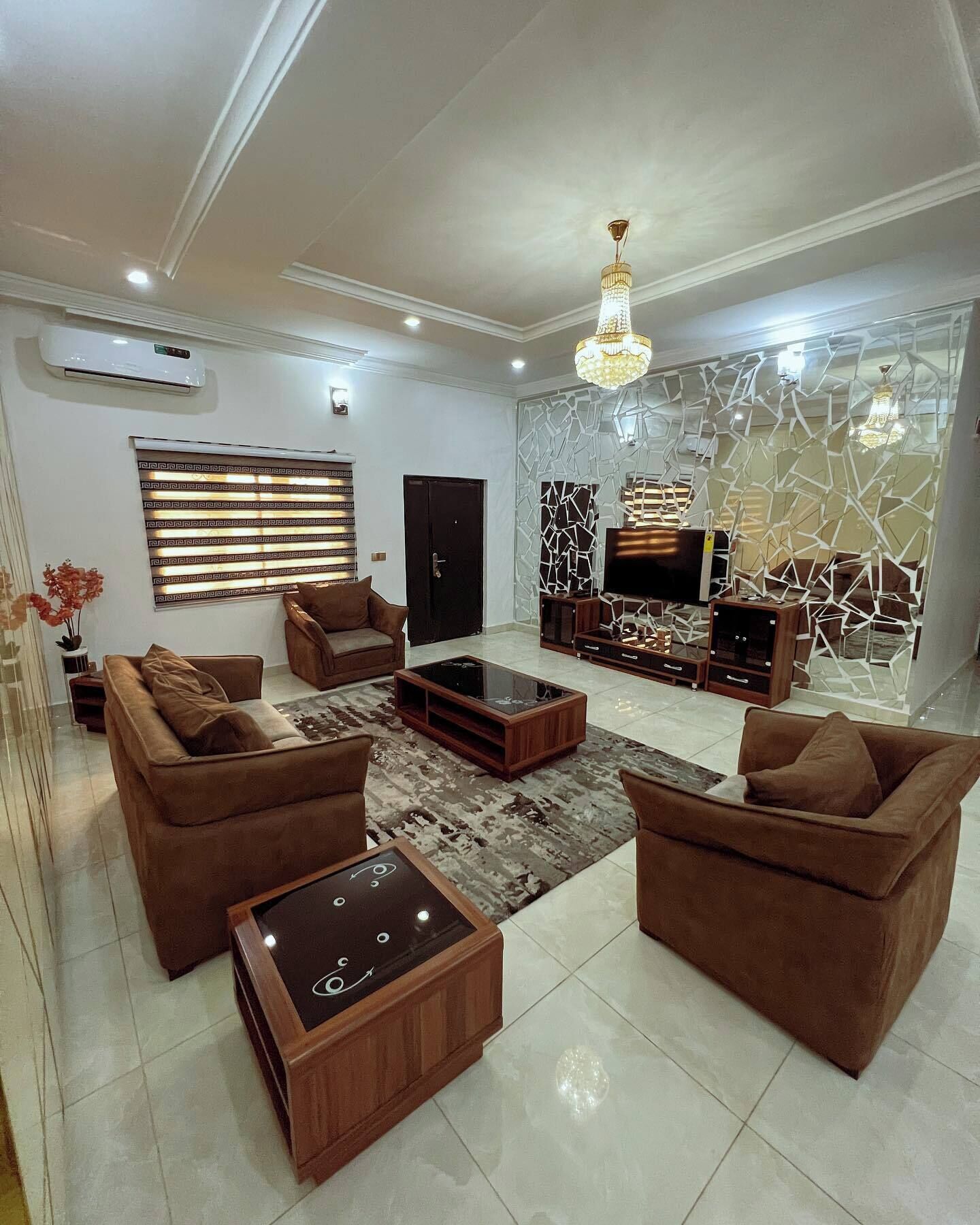 Economy Apartment, Balcony, City View | Interior