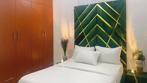 Căn hộ Economy, ban công, quang cảnh thành phố | Bàn, khu vực làm việc phù hợp cho laptop, màn/rèm cản sáng