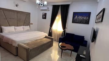 Økonomileilighet, balkong, byutsikt | Innvendig