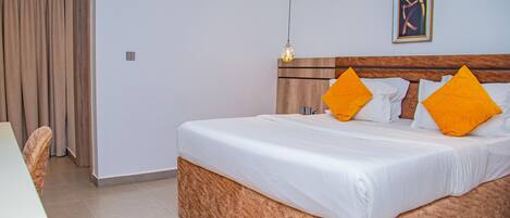 Căn hộ Economy, ban công, quang cảnh thành phố | Bàn, khu vực làm việc phù hợp cho laptop, màn/rèm cản sáng