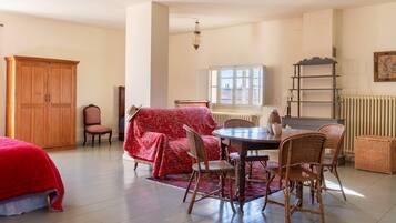 5 bedrooms, Internet