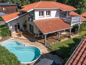 Pool - Modern villa in Biscarrosse - 5 bedrooms, heated pool, near lake, cycling path (Biscarrosse)