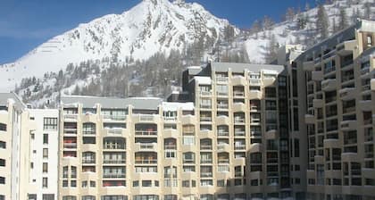 Appartement rénové, ski aux pieds, internet inclus