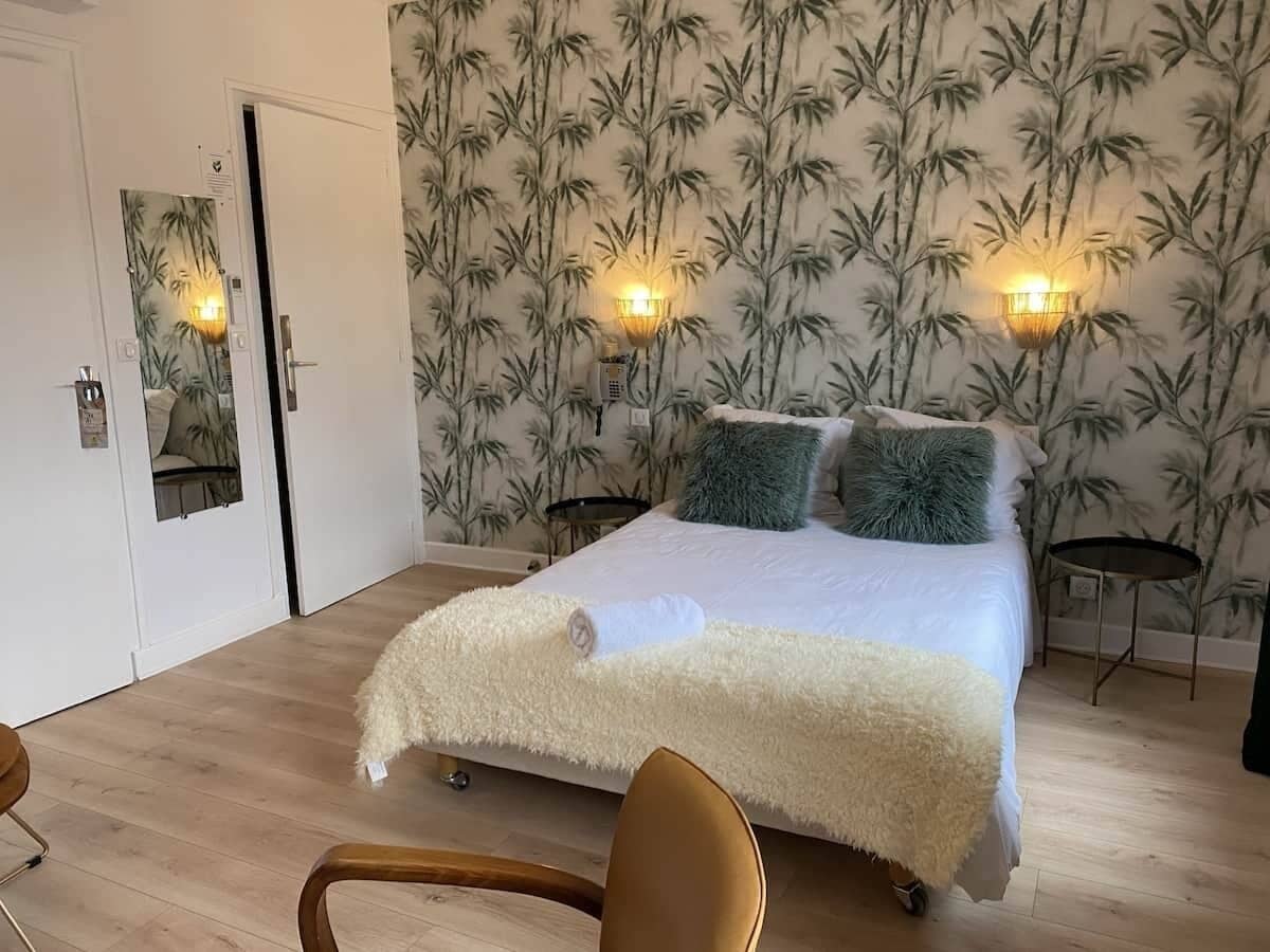 1 chambre, fer et planche à repasser, Wi-Fi, draps fournis