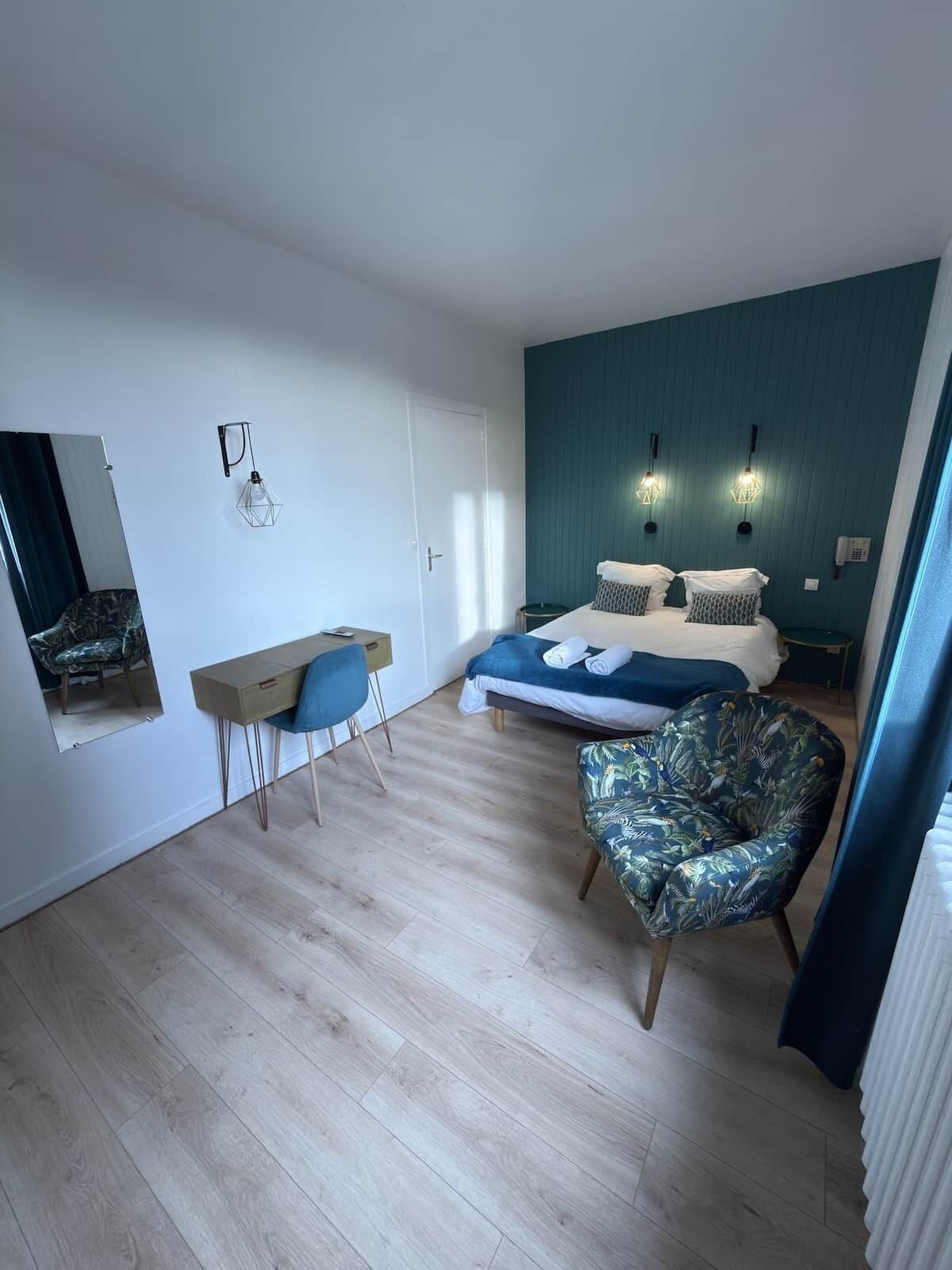 1 chambre, fer et planche à repasser, Wi-Fi, draps fournis