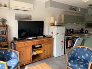 TV - Family home between beach and bay with private parking (Fort-Mahon-Plage)