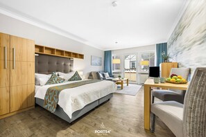1 bedroom, free WiFi, bed sheets - “Apartment Föhr” in the heart of Büsum with balcony, centrally located and close (Büsum)