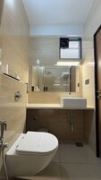 Classic Double Room | Bathroom