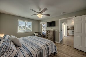 4 habitaciones, escritorio, wifi gratis y ropa de cama 