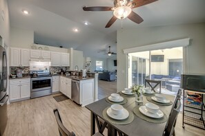 Fridge, microwave, oven, stovetop - Sunrise Coastal Cottage New Vacation Home, Heated Pool, Waterfront, Kayaks, . (Cape Coral)