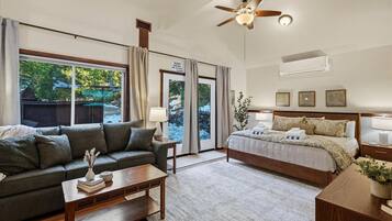 Tabla de planchar con plancha, wifi gratis y ropa de cama