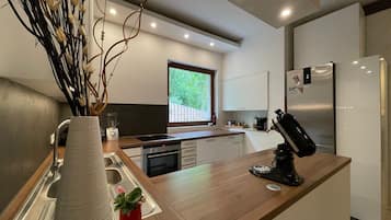 KylskÄp, ugn, spishÀll och diskmaskin