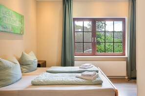 2 bedrooms, WiFi, bed sheets - Stayplace Nr. 2: Geräumige moderne Design-Wohnung (Garstedt)