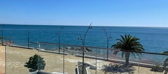 Fronte mare Alba chiara - 1° piano dx