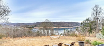 Mtn & Lake Norris Views: Family Home w/ Game Room!
