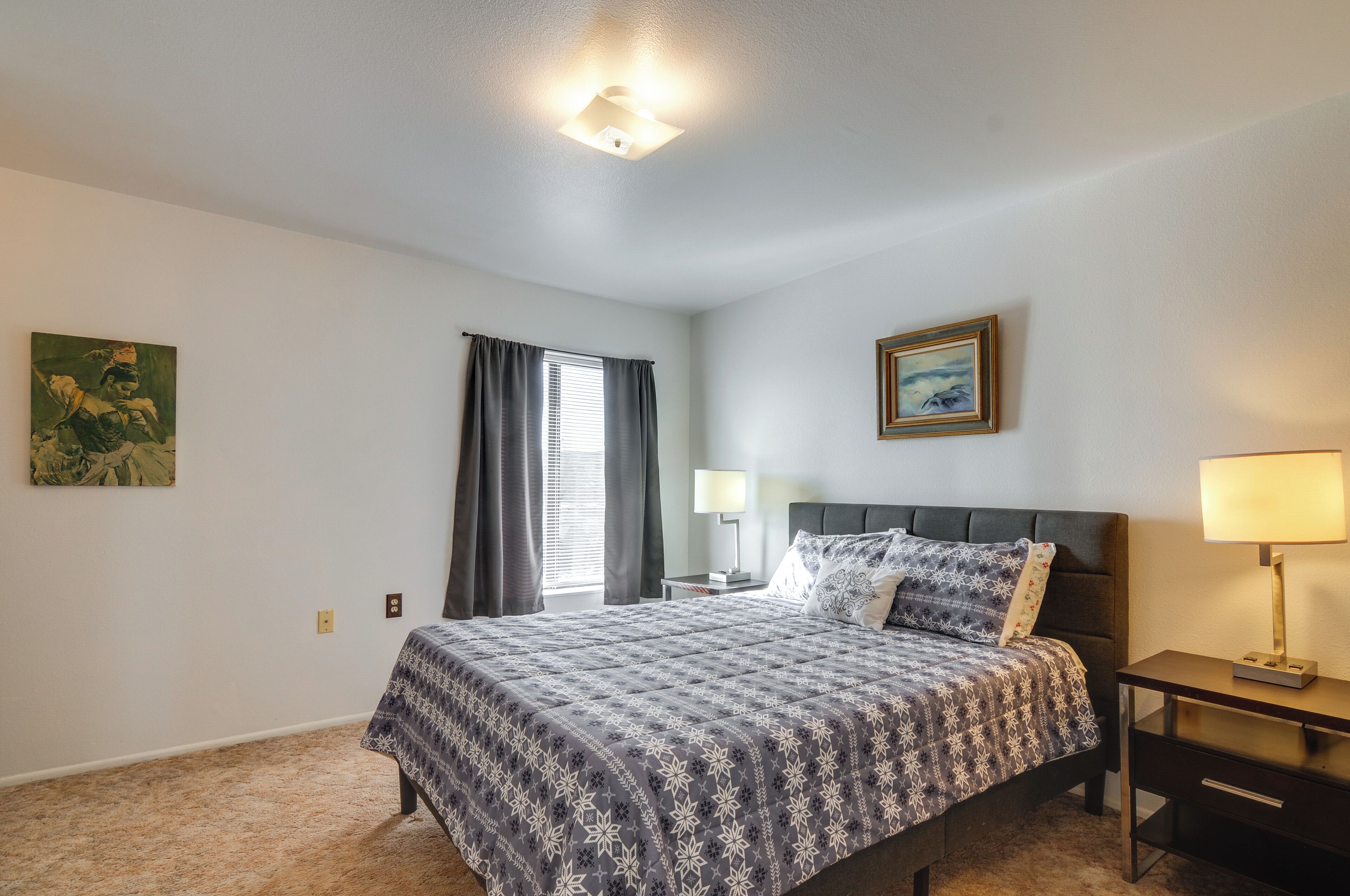 Apartment (2 Bedrooms) | Front of property