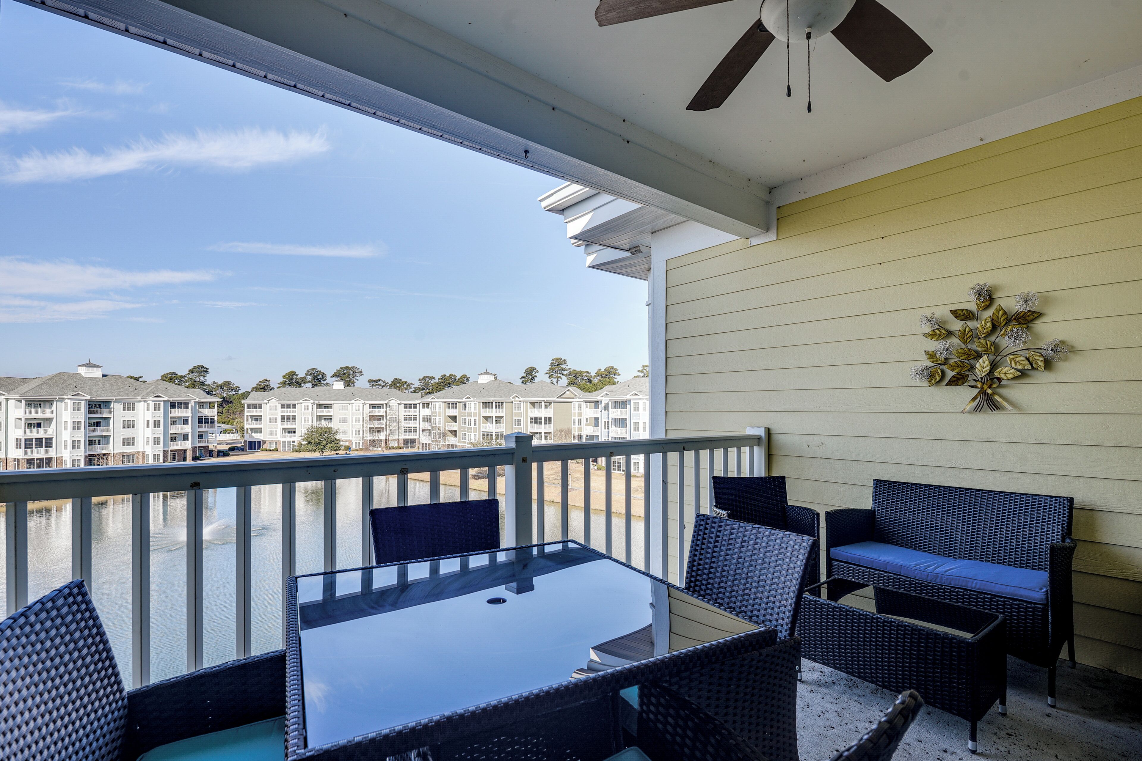 Apartment (2 Bedrooms) | Front of property
