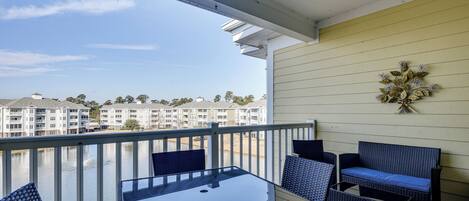 Apartment (2 Bedrooms) | Front of property