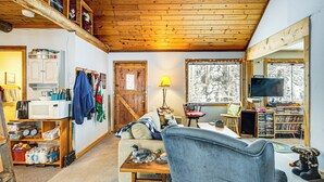 Hús (2 Bedrooms) | Að innan