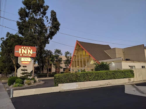 Akua Inn & Suites - Anaheim - Fullerton