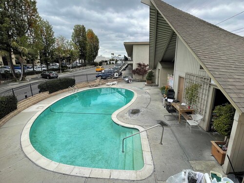 Akua Inn & Suites - Anaheim - Fullerton