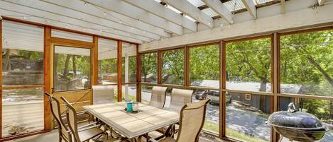 House (3 Bedrooms) | Front of property