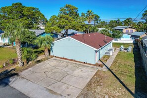 Interior - Steps to Sand! PCB Family Haven w/ Furnished Patio (Panama City Beach)