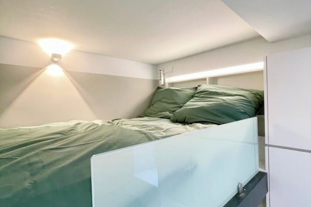 1 chambre, fer et planche à repasser, Wi-Fi gratuit, draps fournis