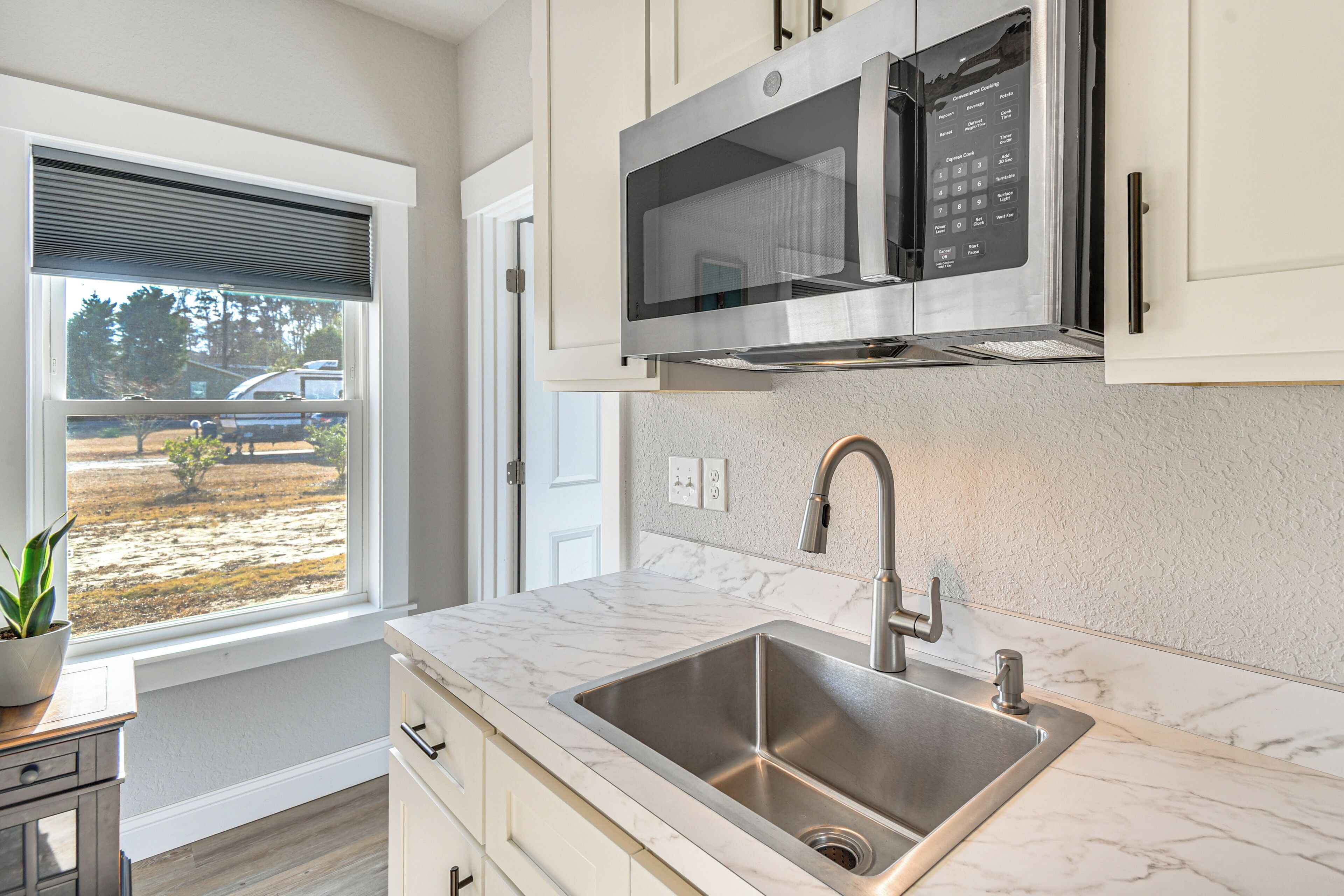 Apartment (1 Bedroom) | Interior