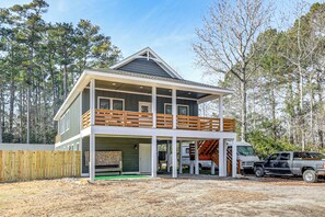 Interior - Outer Banks Couples Escape Near Beach & Gardens! (Wanchese)