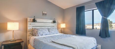 Apartment (2 Bedrooms) | Front of property