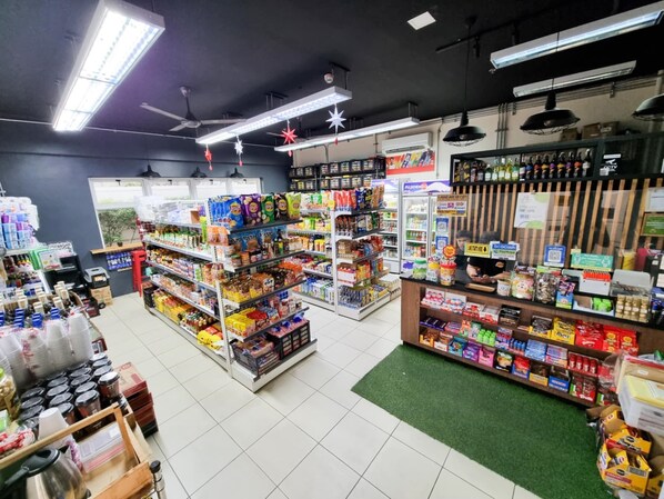 特色公寓客房, 2 間臥室, 非吸煙房, 露台 | 禮品店