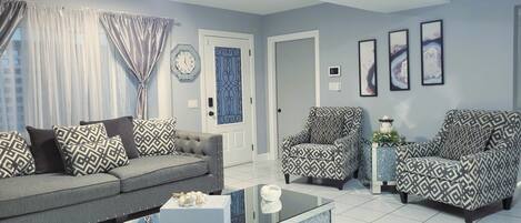 Smart-TV, Tischtennisplatte