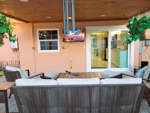 
For family fun or a romantic escape close to sarasota and the area"s beaches