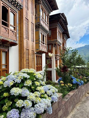 Exterior - Overland Hotel (Thimphu)