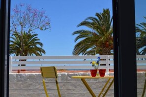 Property grounds - Fronte mare Alba chiara - piano terra sx (Montegiordano Marina)