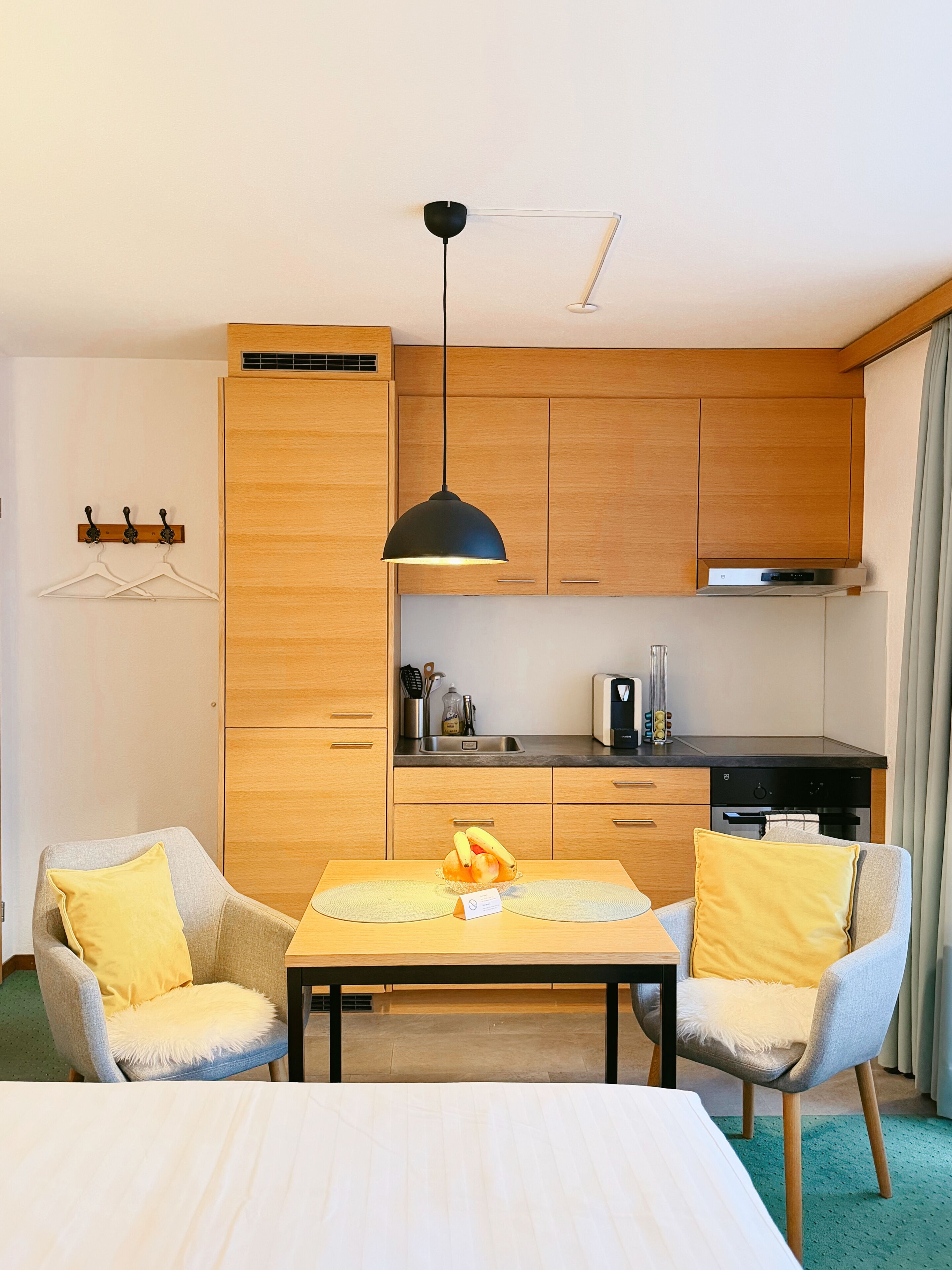 Comfort Studio, Balcony, Mountain View | Interior