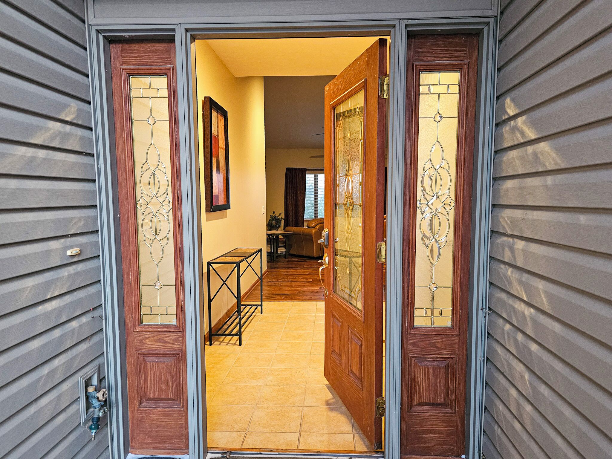 المنشأة من الداخل