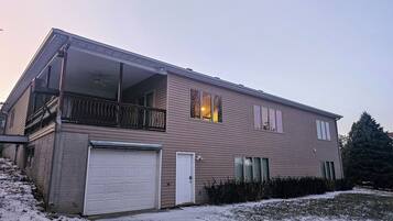 House, 2 Bedrooms, Garden View | Bahagian luar